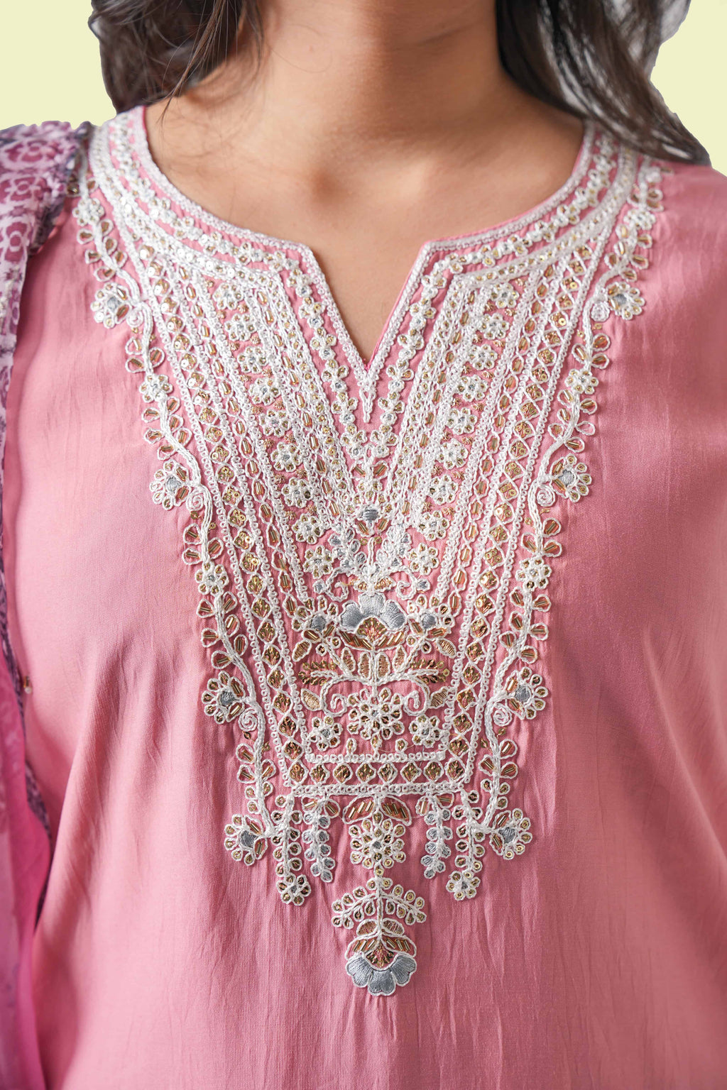 Gulabi Kurta Set with Dupatta