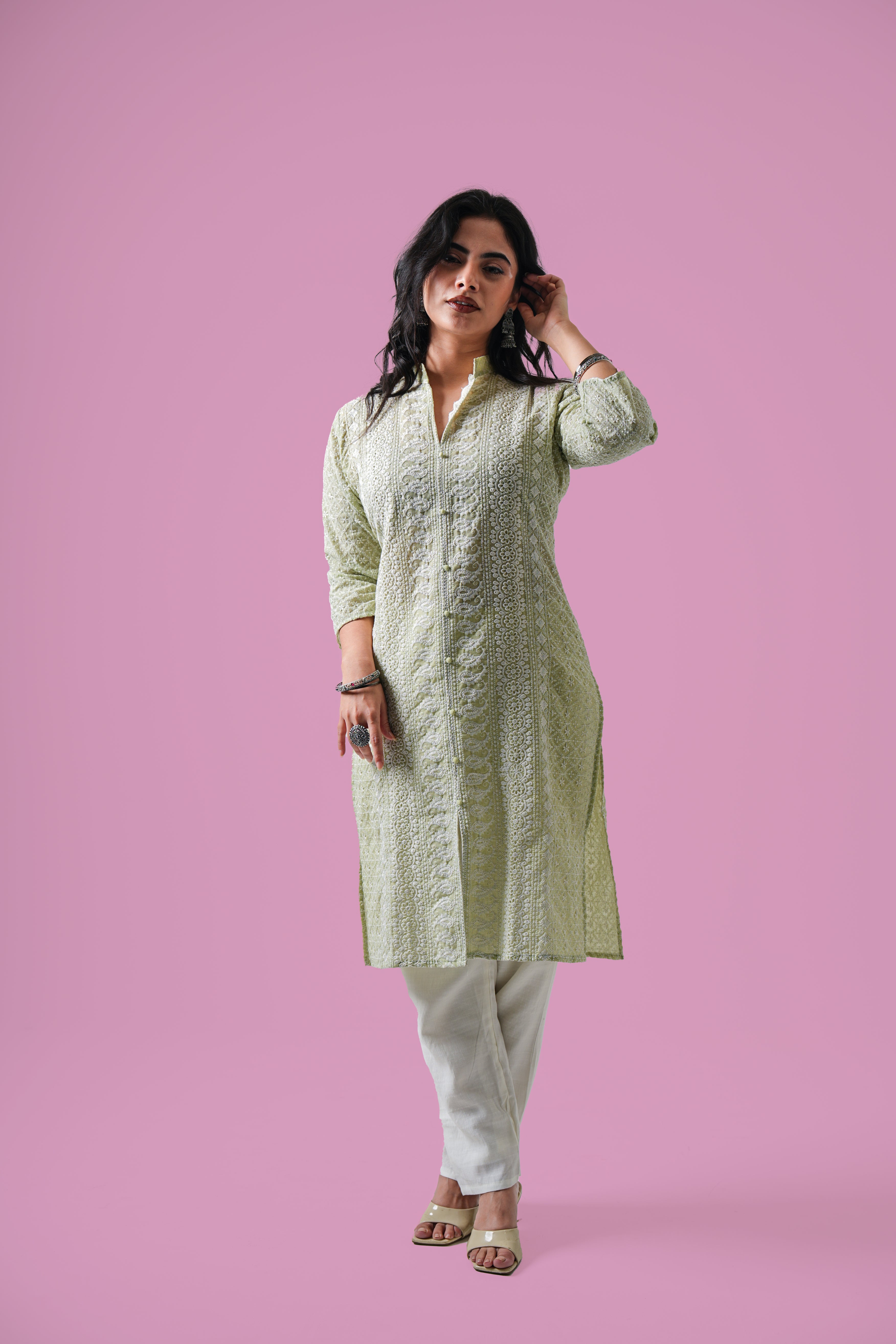 Ruhani Chikankari Kurti