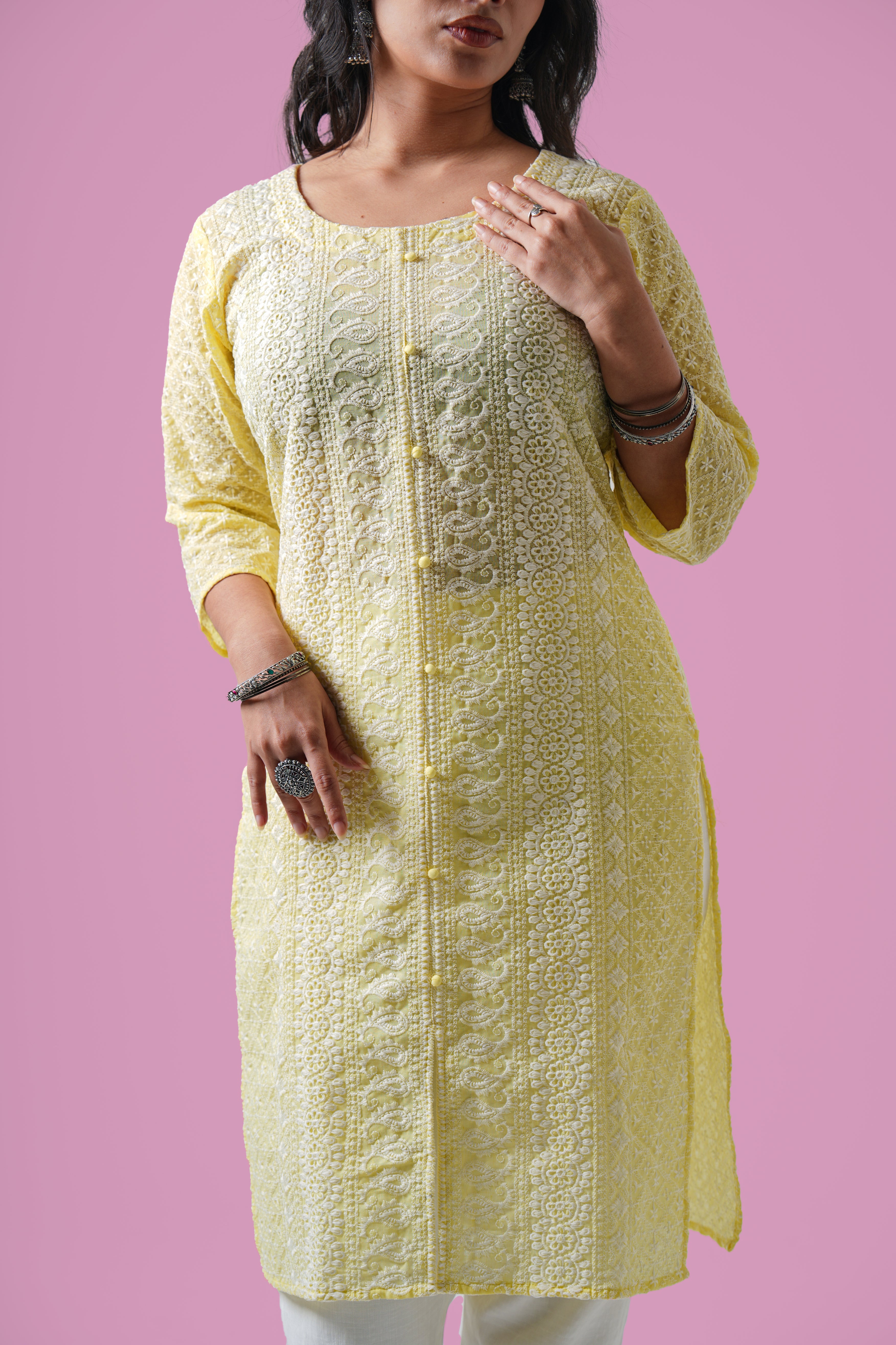 Ruhani Chikankari Kurti